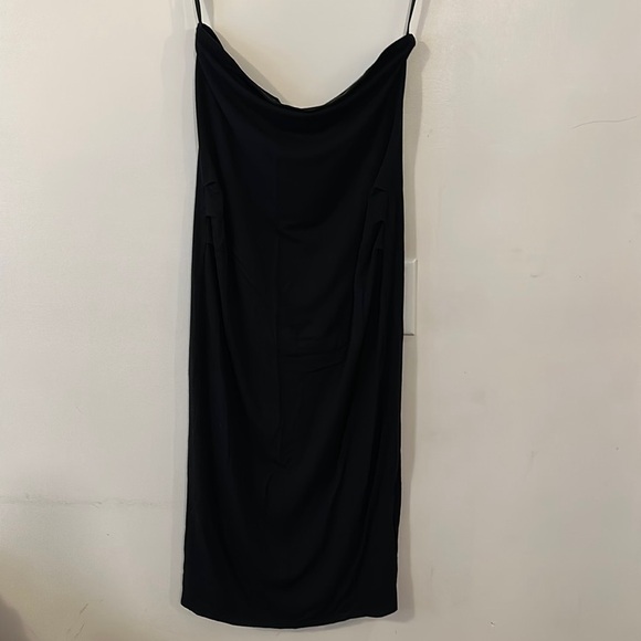 Thyme Maternity Black Strapless Shirred Stretch Jersey Midi Tube Dress - Picture 4 of 9